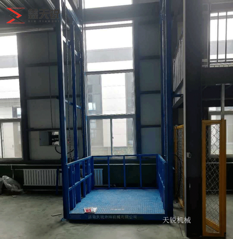 阿拉善导轨式升降机验收合格